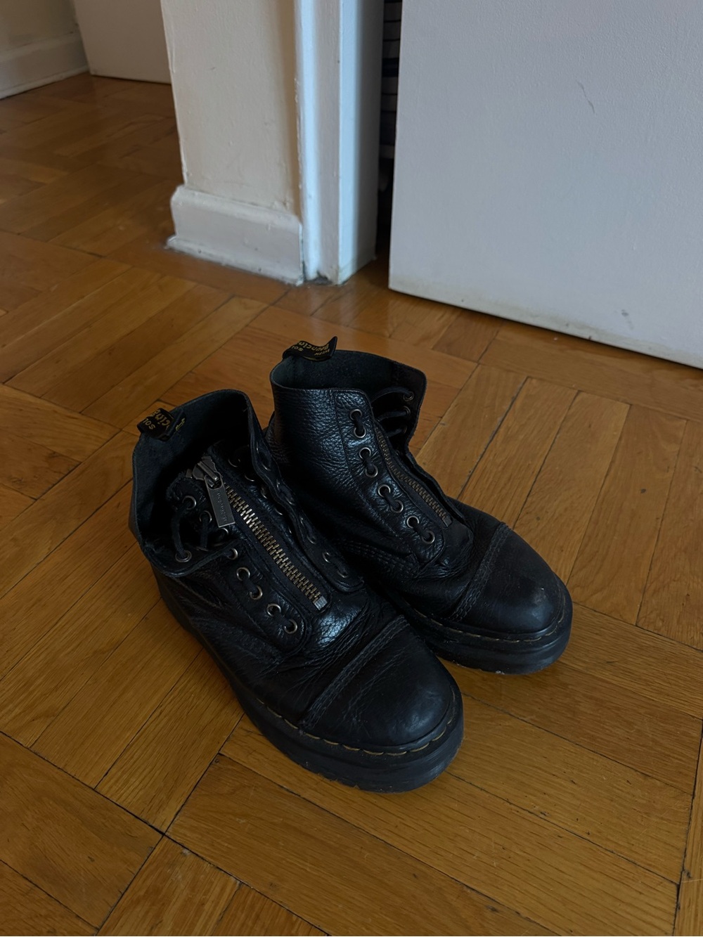 Dr. Martens Black Leather Platform Zip - Sinclair - Picture 2 of 9